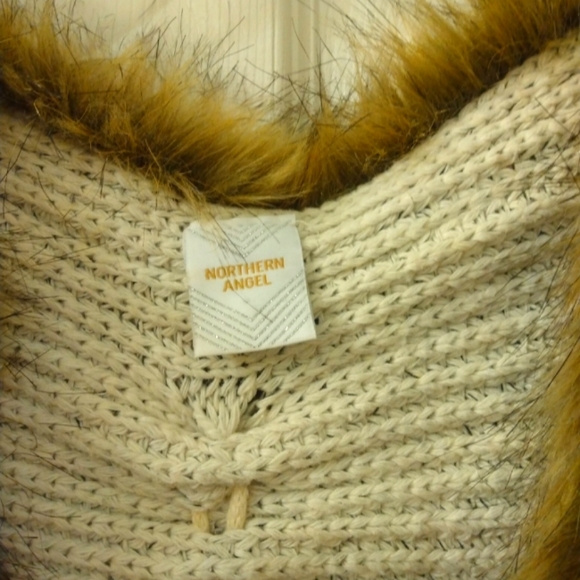 Cardigan sweater w/faux fur - Picture 2 of 4